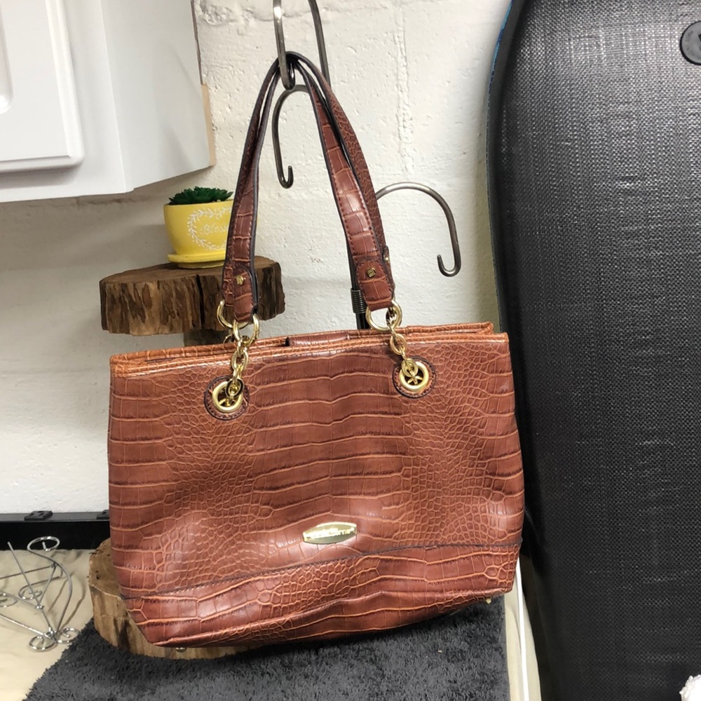Liz Claiborne large purse/satchel Croc‎ Embossed brown